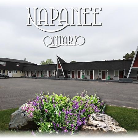 Twin Peaks Motel Napanee Extérieur photo